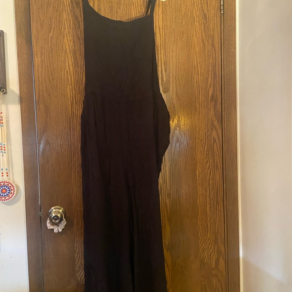 Plus size Jumpsuit overalls. Bib in front, no back. Ties in back and adjustable.